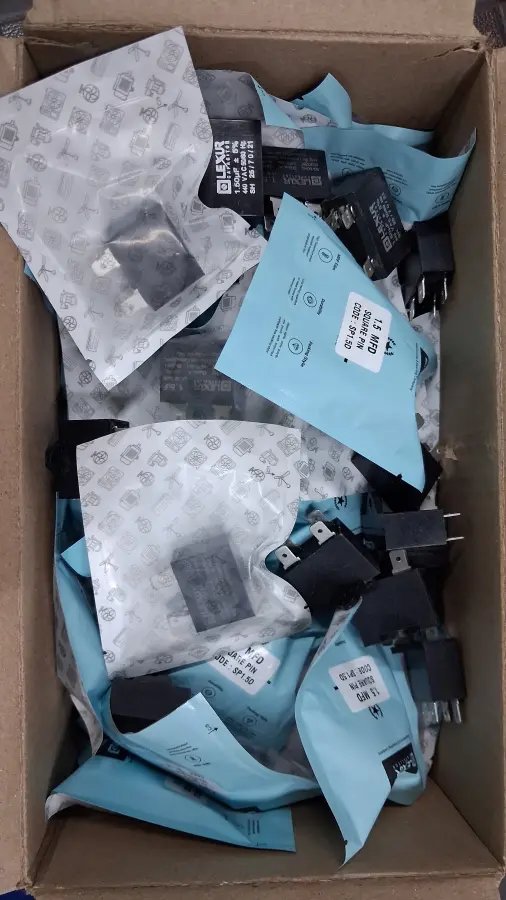 6 MFD Fan Square Capacitor (Pin Type)