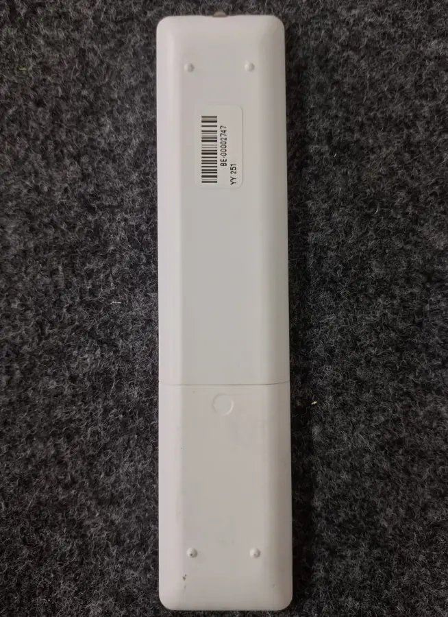 Remote 251 Y