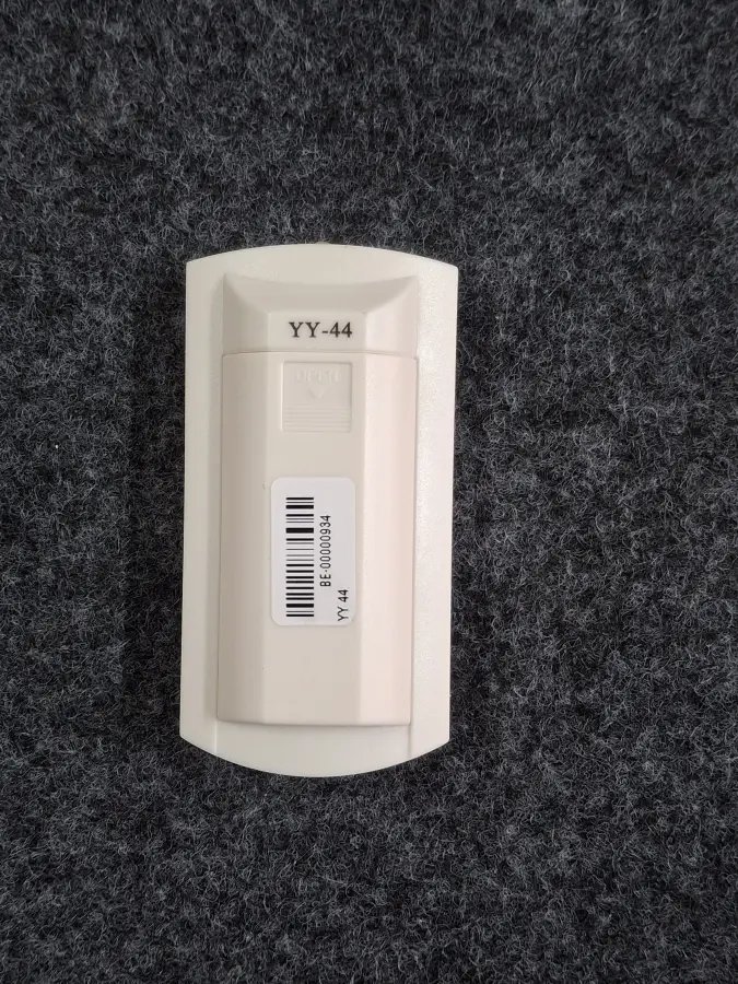 Remote 44 Y