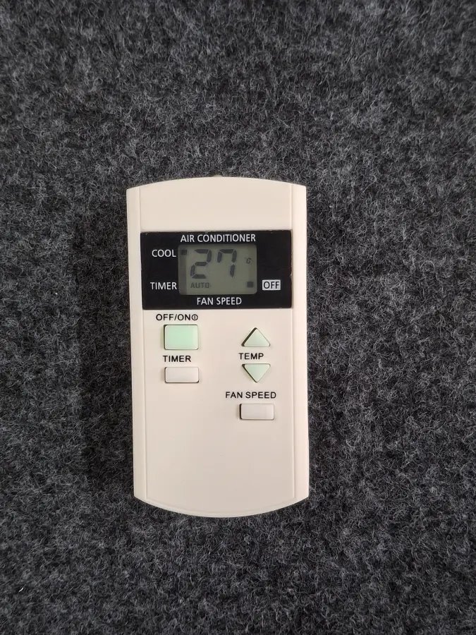 Remote 44 Y