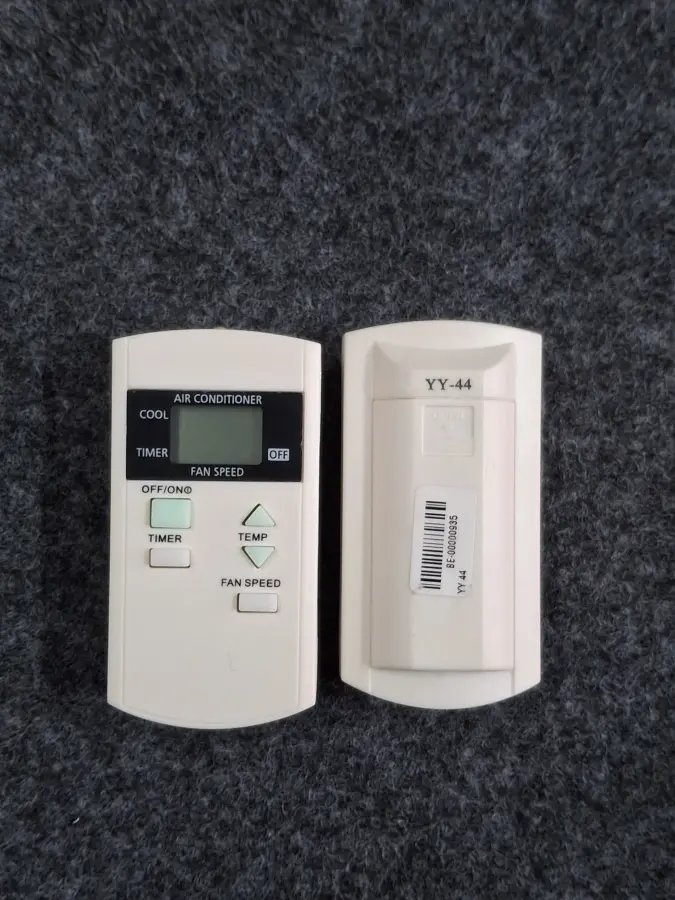 Remote 44 Y
