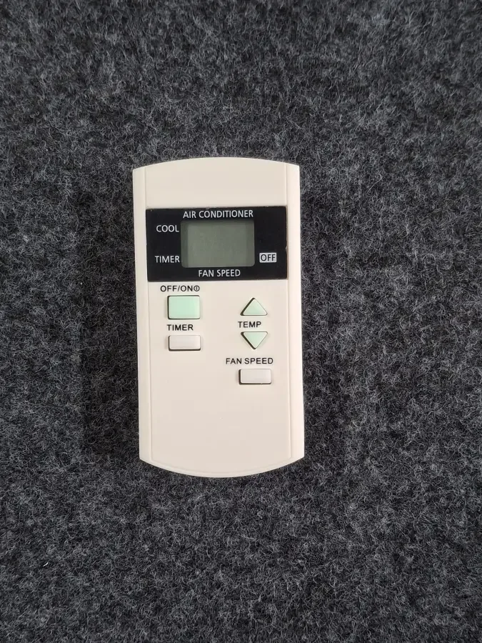 Remote 44 Y