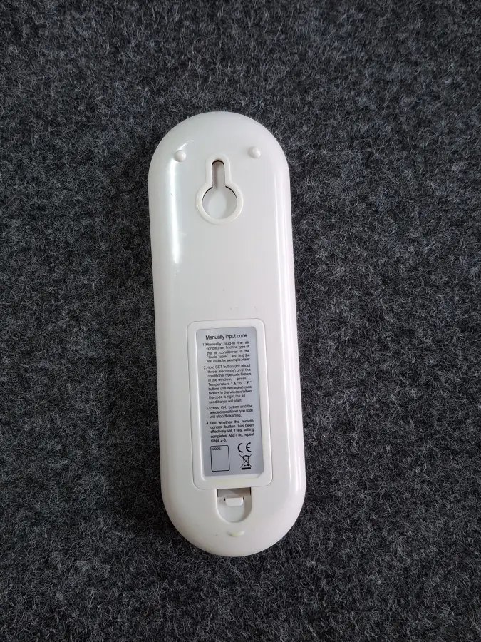 Remote 77 Uni. (BABA 1001)