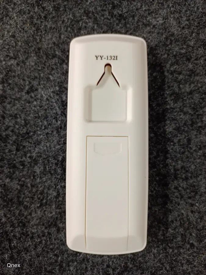 Remote 132i Y